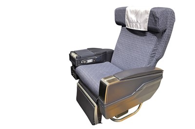Lot 164 - A Exhibition set of Continental Airlines Seats - Studio Props