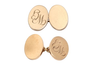 Lot 25 - A PAIR OF 9 CARAT GOLD CUFFLINKS