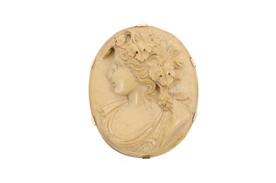 Lot 24 - A LAVA STONE CAMEO BROOCH