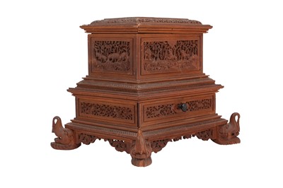 Lot 245 - A FINELY CARVED LARGE SANDALWOOD CASKET WITH FIGURAL AND ANIMAL DECORATION