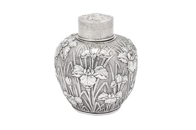 Lot 133 - A large late 19th century Japanese silver tea caddy, Yokohama circa 1890