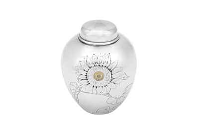 Lot 131 - An early 20th century Japanese silver tea caddy, circa 1910 retailed by Mitsukoshi (est. 1905)