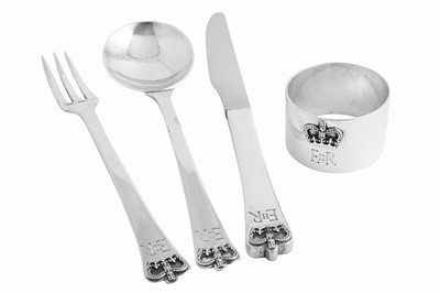 Lot 63 - AN ELIZABETH II STERLING SILVER ROYAL COMMEMORATIVE CHRISTENING SET, LONDON 1953 BY LESLIE GORDON DURBIN (1913-2005)
