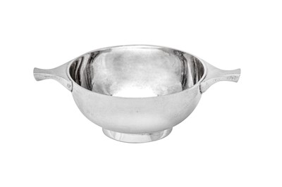 Lot 396 - A small Victorian Scottish provincial silver quaich, Aberdeen circa 1900 by Alex and John Smith (active 1880-1932)
