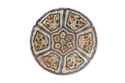 Lot 89 - A LARGE KUBACHI POTTERY CHARGER