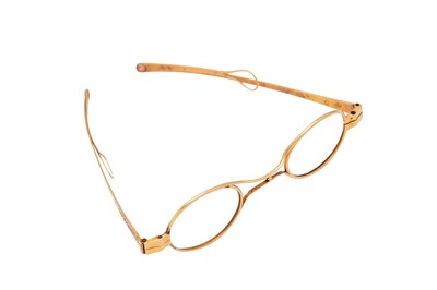 Lot 29 - A pair of early 19th century French 18 carat gold spectacles, Paris 1809-19 by Jean-Baptiste-Francois Lebel (reg. 16 July 1774)