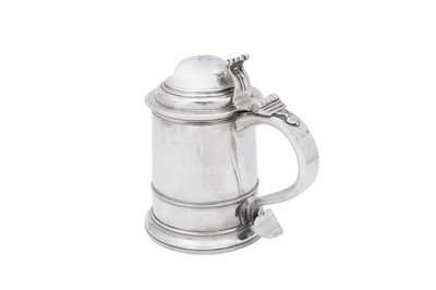 Lot 509 - An early George II sterling silver tankard, London 1727 by Richard Bayley