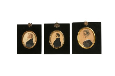 Lot 293 - BRITISH SCHOOL EARLY-MID 19TH CENTURY PORTRAIT MINIATURE