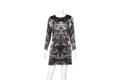 Lot 115 - McQ Alexender  McQueen Grey Silk Print Dress - Size 38