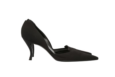 Lot 560 - Yves Saint Laurent Black Gwendoline Evening Pump - Size 38