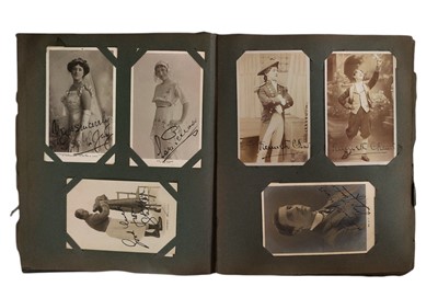 Lot 538 - Photograph Collection.- Early 20th Century Actors