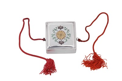 Lot 119 - An early 20th century Japanese gold, silver and enamel presentation bonbonniere, probably Ikoma circa 1925