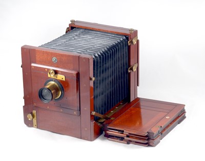 Lot 271 - Houghton Half Plate Tailboard Camera