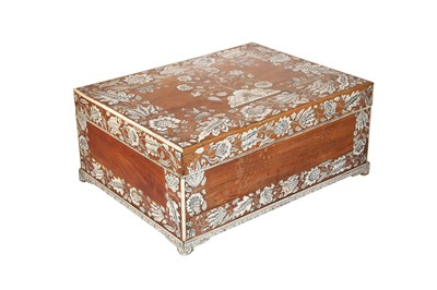 Lot 261 - λ A LARGE ANGLO-INDIAN ROSEWOOD AND IVORY-INLAID DRESSING BOX WITH STAND