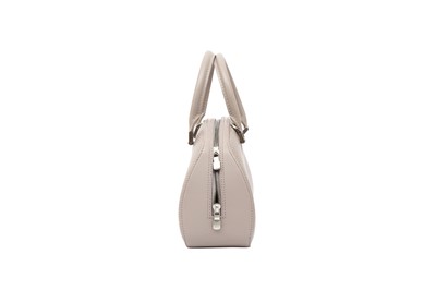 Lot 89 - Louis Vuitton Lilac Epi Jasmin Bag