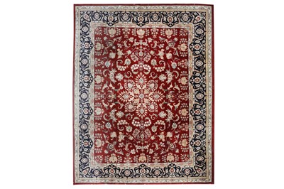 Lot 400 - A FINE PERSIAN DESIGN CARPET