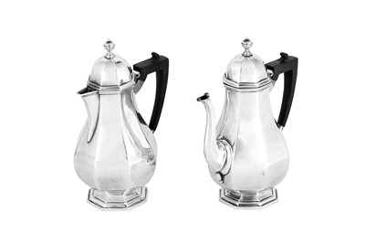 Lot 478 - A George V sterling silver café au lait set, London 1935 by Goldsmiths and Silversmiths