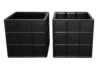Lot 522 - A PAIR OF CAPITAL GARDEN  LEAD-EFFECT FIBERGLASS GARDEN PLANTERS, CONTEMPORARY