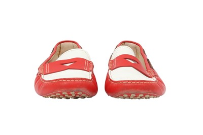 Lot 27 - Tods Men's Red Driving Loafer - Size 8.5