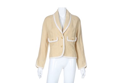 Lot 304 - Chanel Beige Linen Patch Pocket Blazer - Size 36