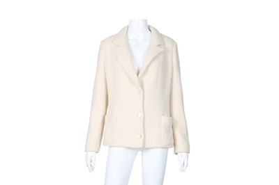 Lot 369 - Chanel Cream Boucle Patch Pocket Jacket - Size 42