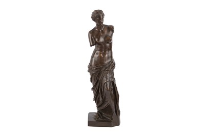 Lot 244 - AFTER THE ANTIQUE, A 20TH CENTURY BRONZE OF THE VENUS DI MILO