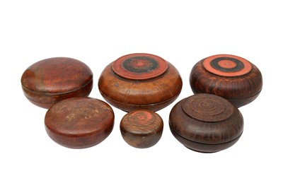 Lot 799 - SIX TIBETAN BURR WALNUT TSAMPA BOWLS AND COVERS.