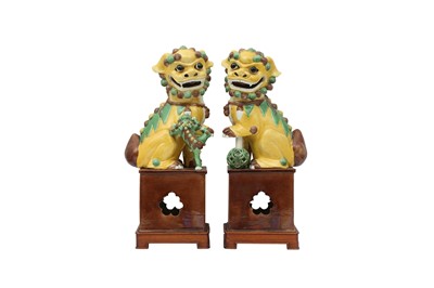 Lot 208 - A PAIR OF CHINESE FAMILLE VERTE LION DOGS.