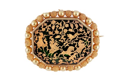 Lot 158 - An Indian brooch