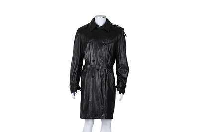 Lot 634 - Gianni Versace Men's Black Leather Trench Coat - Size 54