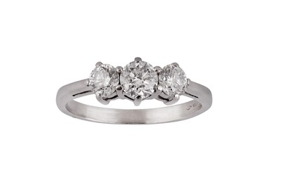 Lot 186 - A diamond three-stone ring