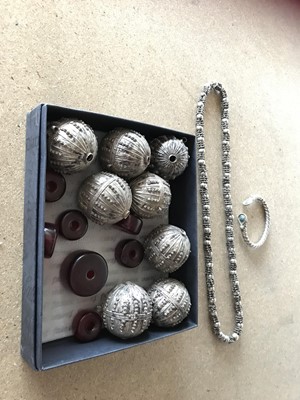 Lot 829 - A LARGE GROUP OF TIBETAN JEWELLERY AND METALWORK.