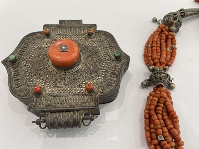 Lot 829 - A LARGE GROUP OF TIBETAN JEWELLERY AND METALWORK.