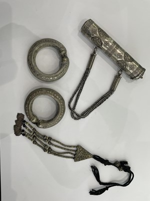 Lot 829 - A LARGE GROUP OF TIBETAN JEWELLERY AND METALWORK.