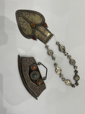 Lot 829 - A LARGE GROUP OF TIBETAN JEWELLERY AND METALWORK.