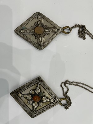 Lot 829 - A LARGE GROUP OF TIBETAN JEWELLERY AND METALWORK.