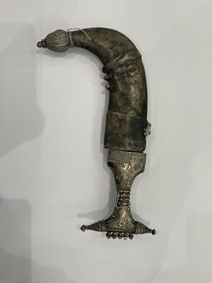 Lot 829 - A LARGE GROUP OF TIBETAN JEWELLERY AND METALWORK.