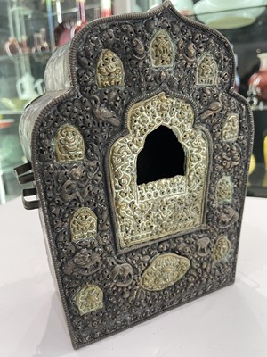 Lot 829 - A LARGE GROUP OF TIBETAN JEWELLERY AND METALWORK.
