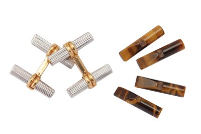 Lot 163 - Boucheron l A pair of interchangeable cufflinks