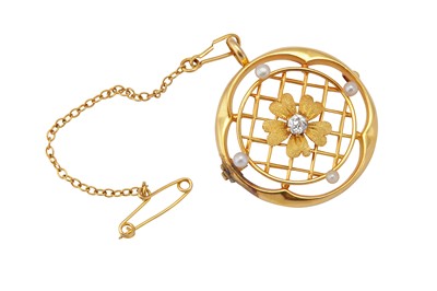 Lot 4 - A diamond and pearl brooch