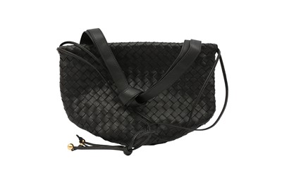 Lot 531 - Bottega Veneta Black Intrecciato Bulb Bag