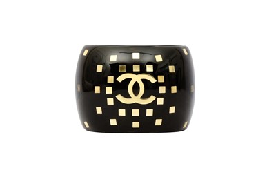 Lot 472 - Chanel Black CC Logo Cuff Bangle