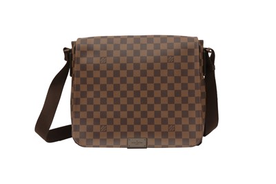 Lot 249 - Louis Vuitton Damier Ebene District MM