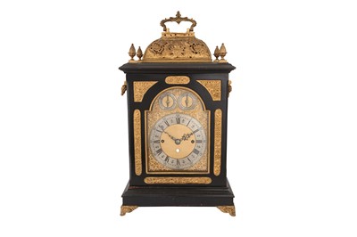 Lot 26 - A LARGE ANTIQUE AND LATER BRACKET CLOCK