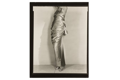 Lot 223 - Martin Munkacsi (1896-1963)