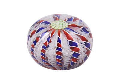 Lot 119 - A SAINT LOUIS TRICOLOR CROWN DESIGN PAPERWEIGHT