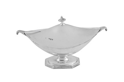 Lot 521 - A Victorian sterling silver sauce tureen, London 1894 by Thomas Bradbury and Sons