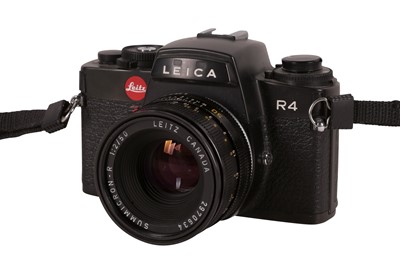 Lot 88 - A Leica R4 SLR Camera Outfit