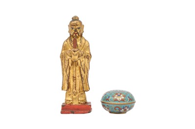 Lot 722 - A CHINESE CLOISONNÉ ENAMEL BOX AND COVER AND A GILT-BRONZE FIGURE.