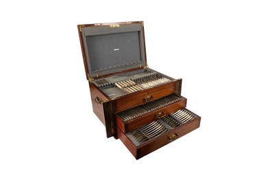 Lot 372 - A cabinet fitted George V sterling silver table service of flatware / canteen, London 1916 by Josiah Williams & Co